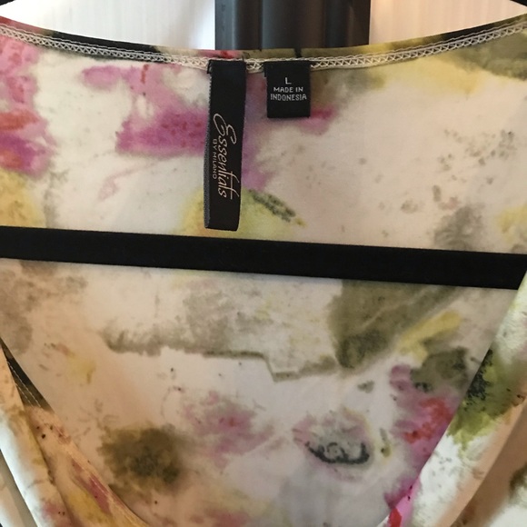 Floral tunic with slouch neck and side sash. - Picture 6 of 8